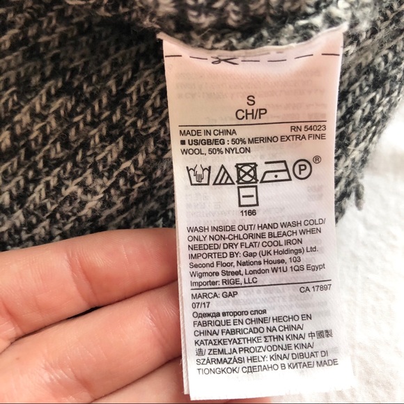 💫GAP Oversized/Cropped Knit Sweater - Picture 6 of 6